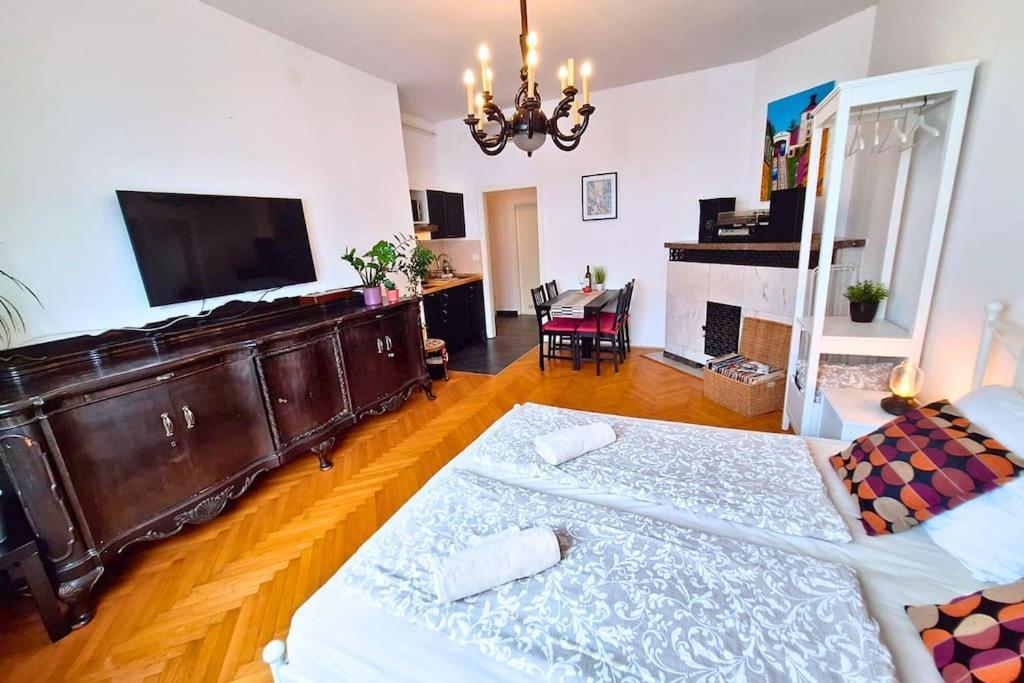 True Zagreb Centrally Located & Spacious Apartment Esterno foto