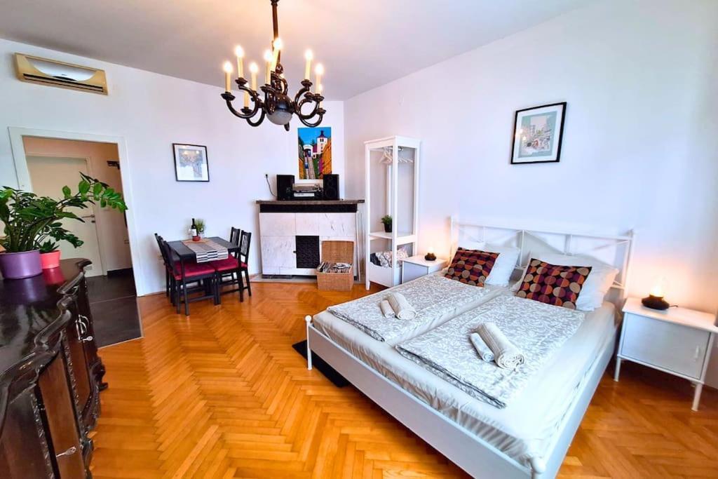 True Zagreb Centrally Located & Spacious Apartment Esterno foto
